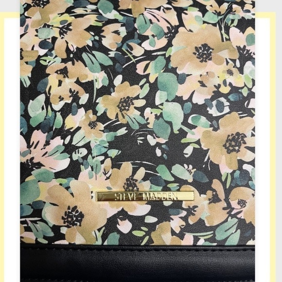 Nwt 🏷 STEVE MADDEN Breah Crossbody Floral Print Black Gold Chain Handbag Purse - Picture 3 of 11